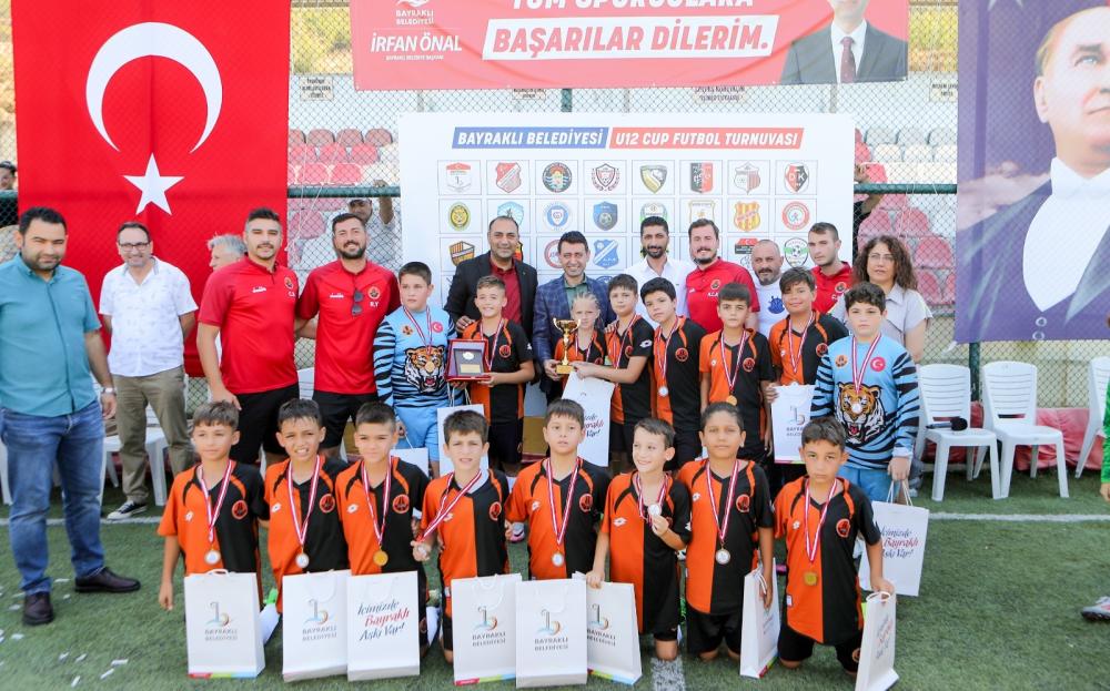 Bayraklı'daki Futbol Turnuvasında Muhteşem Final