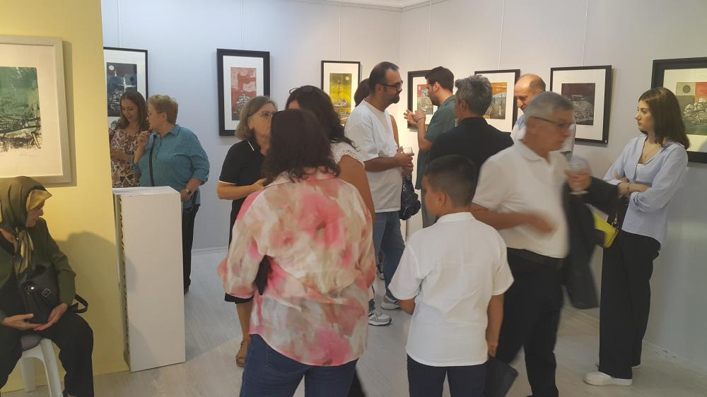 Ressam Erol Murat Yıldız’ın “Geride Kalanlar” Sergisi Ankara’da Açıldı