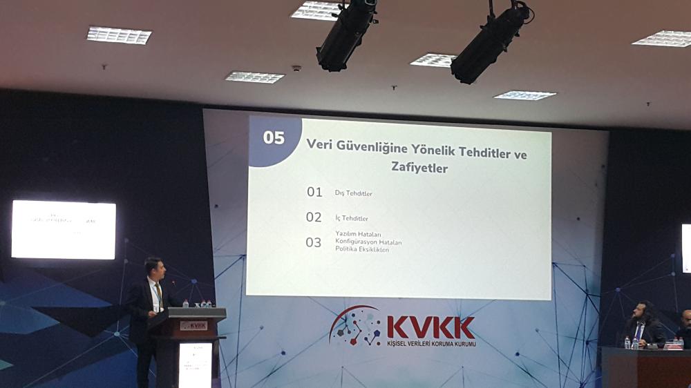 SİBER DÜNYA VE KİŞİSEL VERİ GÜVENLİĞİ KONFERANSI GERÇEKLEŞTİRİLDİ