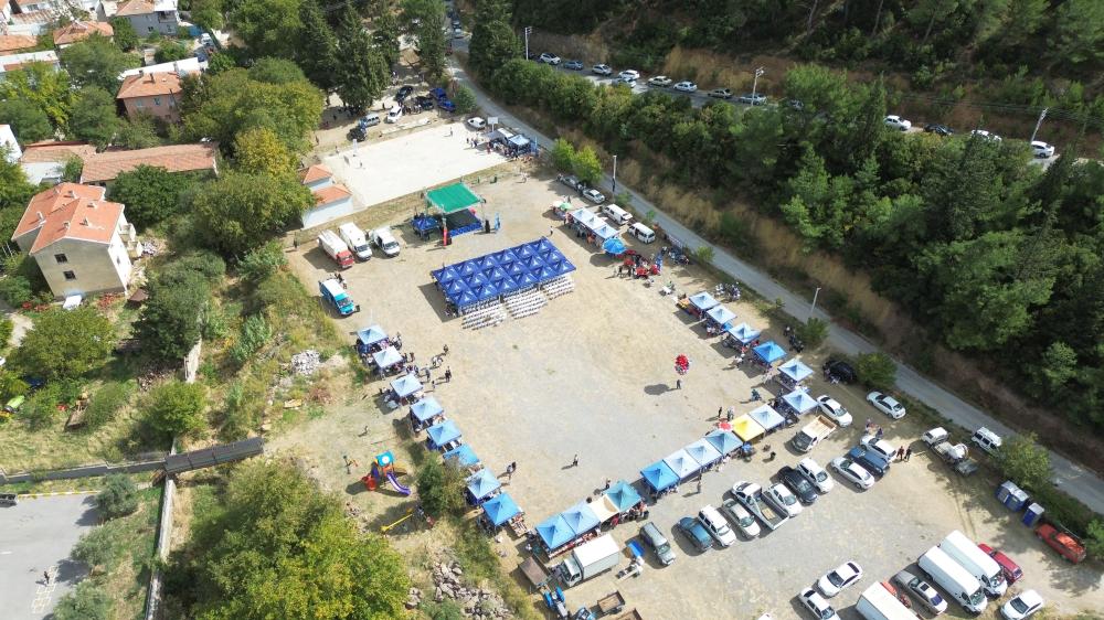 KEMALPAŞA’DA 9. DEREKÖY BAL FESTİVALİ COŞKUYLA GERÇEKLEŞTİ