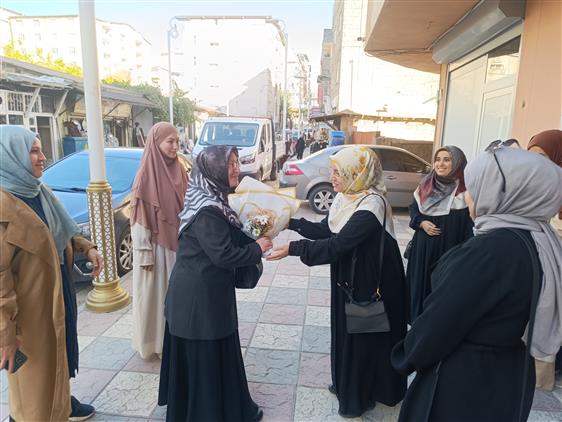 Hakkari’nin İlk Kadın Müftü Yardımcısı Beyhan Görener Göreve Başladı