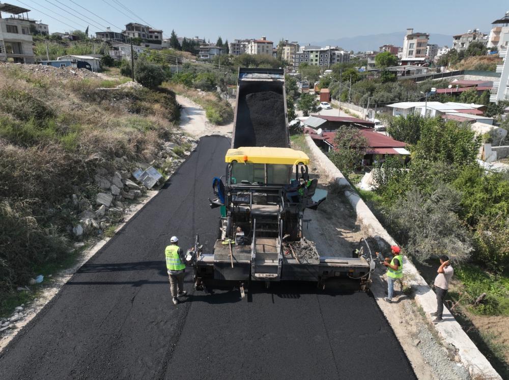 HATAY BÜYÜKŞEHİR BELEDİYESİ YOL ÇALIŞMALARINDA ZİRVEDE