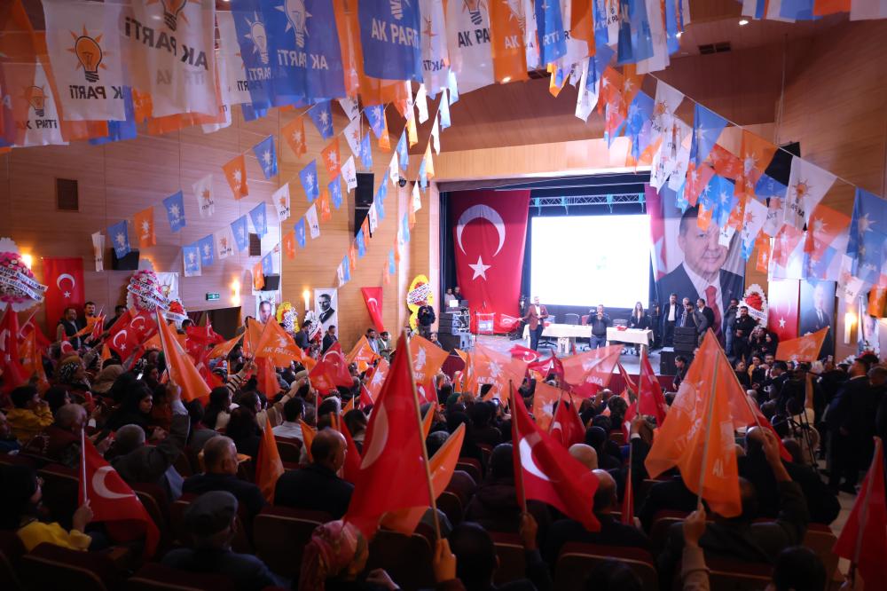 AK PARTİ SAMANDAĞ’DA 8. OLAĞAN KONGRESİNİ COŞKUYLA GERÇEKLEŞTİRDİ