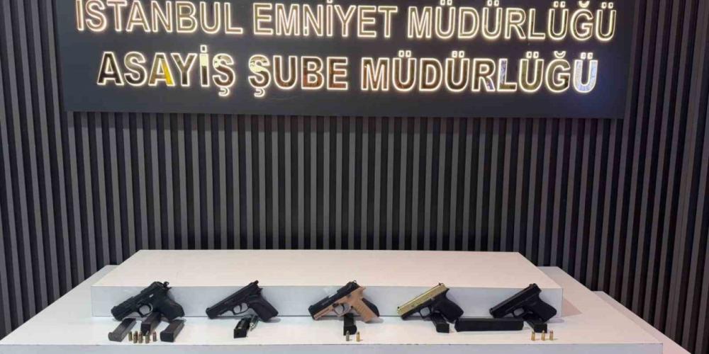 FATİH'TE KARGO FİRMASINA GİREN HIRSIZLAR, YÜKLÜ PARA ÇALDI
