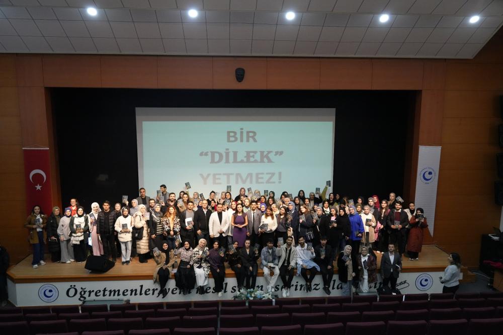 Dünyanın En İyi 50 Öğretmeni Arasında Yer Alan Dilek Livaneli Adıyaman’da Konferans Verdi