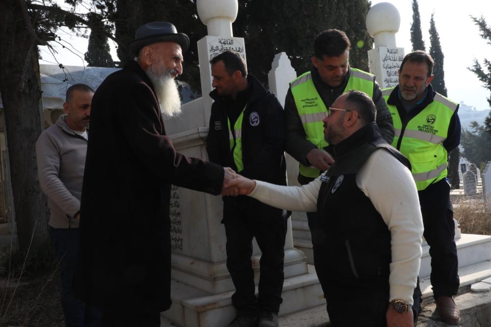 Hatay Büyükşehir’den Ras El Seni Bayramı İçin Mezarlık Bakımı