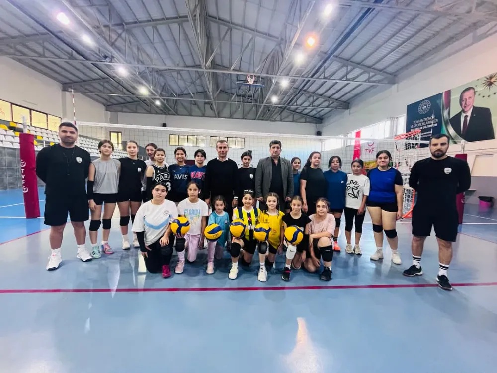 Adıyaman Gençlik ve Spor İl Müdürü Besni’de Sporcularla Buluştu