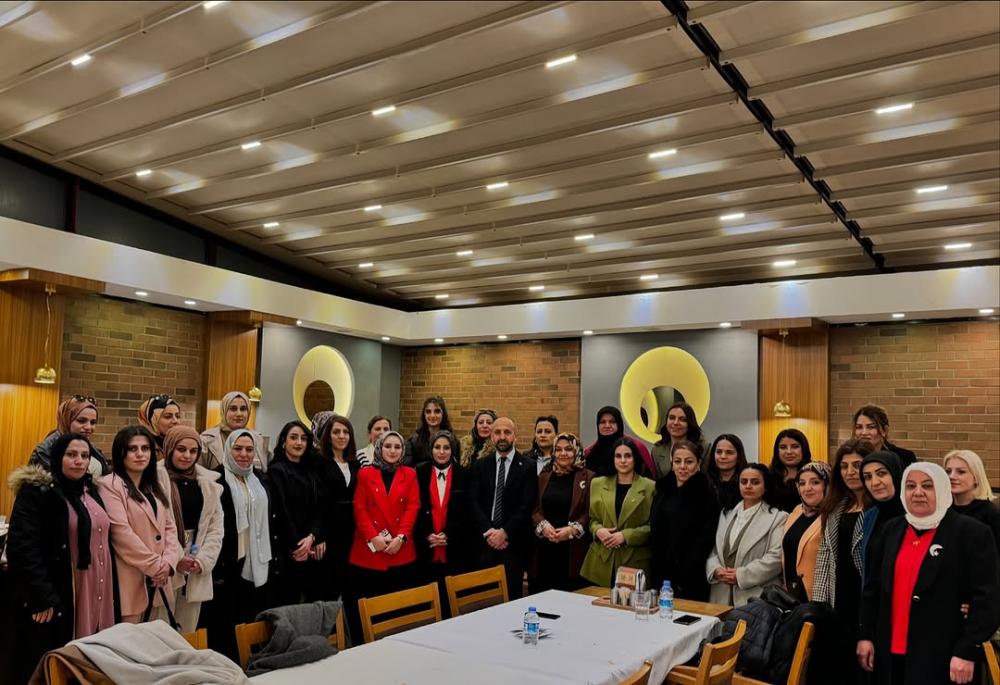 BAŞKAN DEMİR, KADIN TEŞKİLATINI YEMEKTE AĞIRLADI