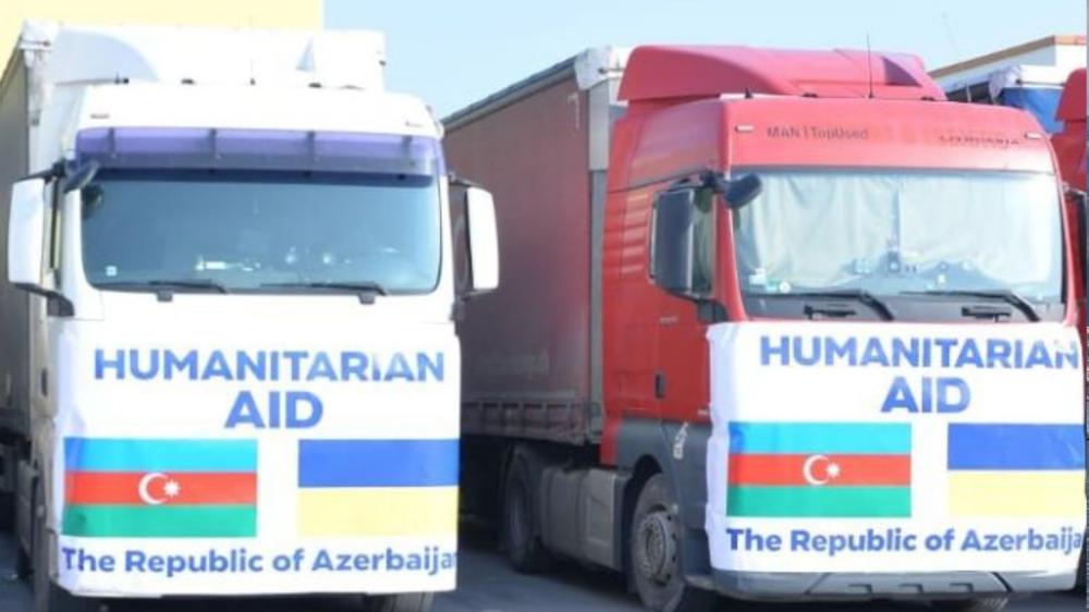 Azerbaycan'dan Ukrayna’ya Elektrik Altyapısı İçin 2 Tır Yardım