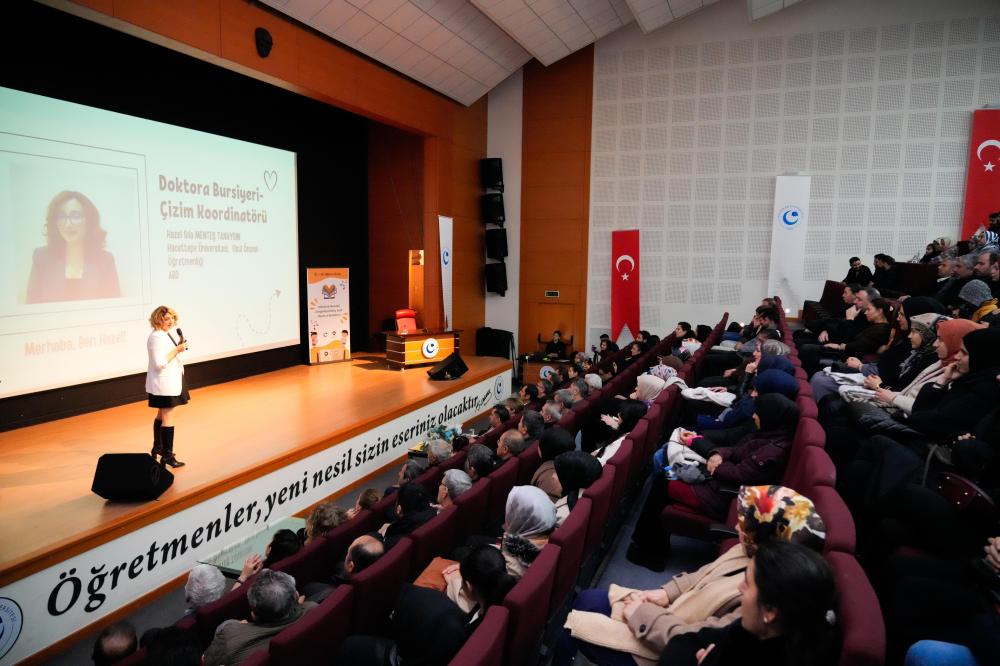 Üniversitede Depremzede Çocuklar İçin Teknoloji Destekli Eğitim Projesi Tanıtıldı