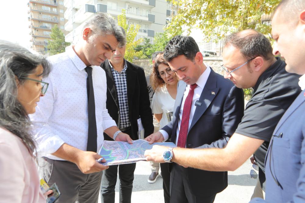 BAYRAKLI’DA REVİZYON İMAR PLANI ONAYLANDI: DÖNÜŞÜM HIZ KAZANIYOR
