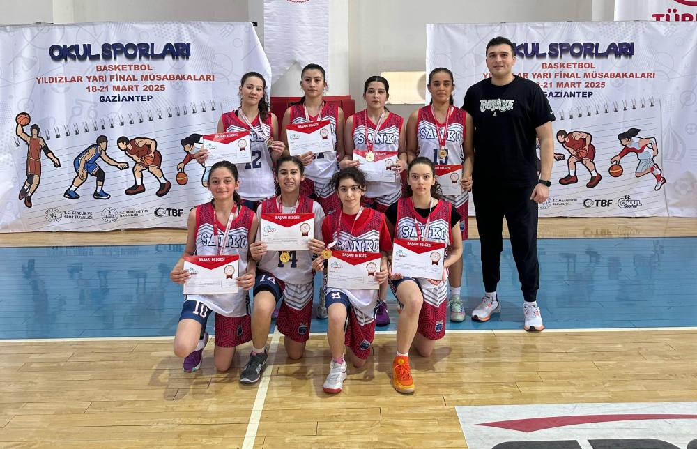 SANKO OKULLARI YILDIZ KIZ BASKETBOL TAKIMI TÜRKİYE FİNALLERİNDE!