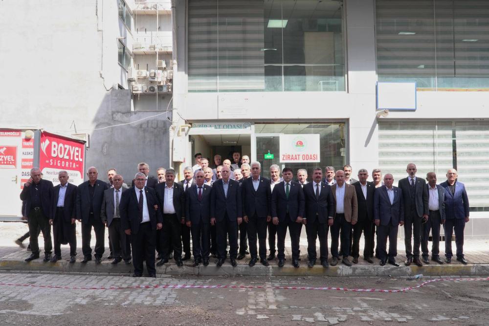 ŞEMSİ BAYRAKTAR ADIYAMAN’DA ZİRAİ DON FELAKETİNİ YERİNDE İNCELEDİ
