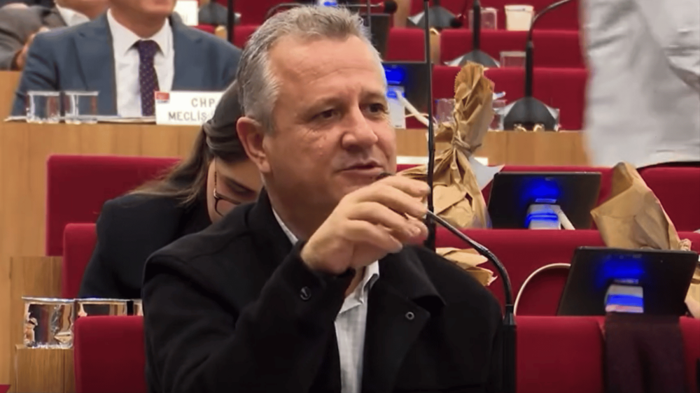 AK Parti’li Özgür Kaner: “Çiğli, Kendi Çöpünü Kendi İlçesinde Dökemez Hale Geldi”