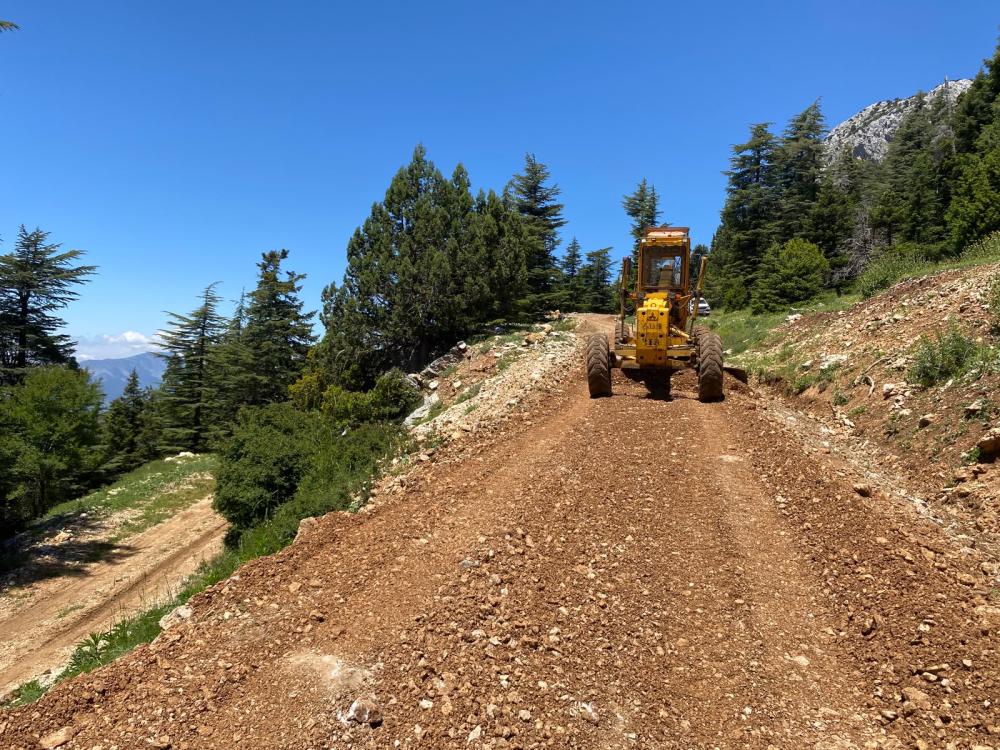 Akseki’de yayla yollarında bakım ve onarım çalışması