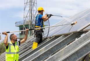 İzmir’in kritik haberleşme altyapısına güneş enerjili güvence