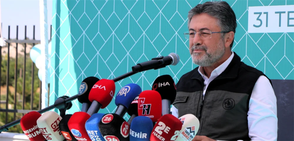 BAKAN AÇIKLADI: "BÜTÜN YANGINLAR KONTROL ALTINDA"