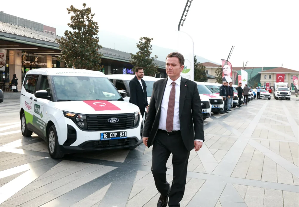 OSMANGAZİ BELEDİYESİ ARAÇ FİLOSUNU 41 YENİ ARAÇLA GÜÇLENDİRDİ