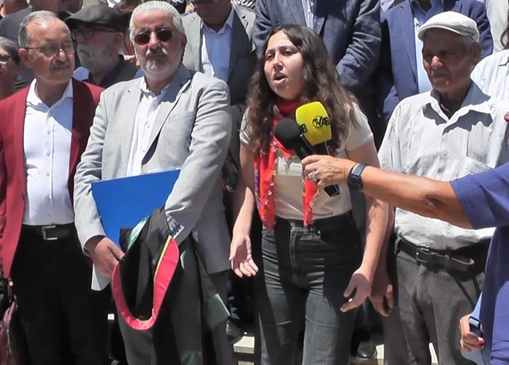 ESRA IŞIK'A 2 YIL 1 AY HAPİS CEZASI